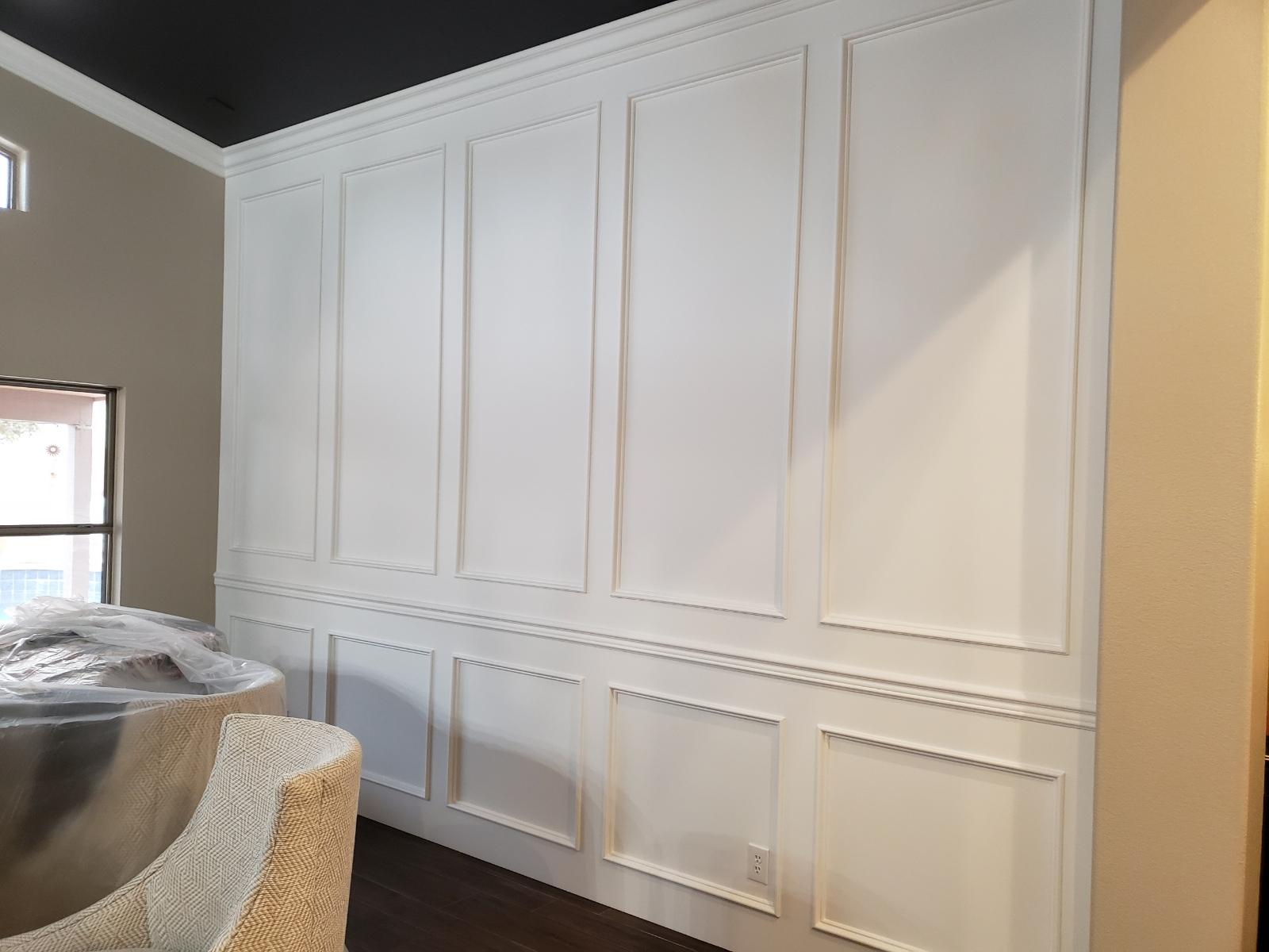Scottsdale AZ - Heritage Crown and Millworks<br />
Custom wainscoting installation in Scottsdale AZ by Heritage Crown and Millworks