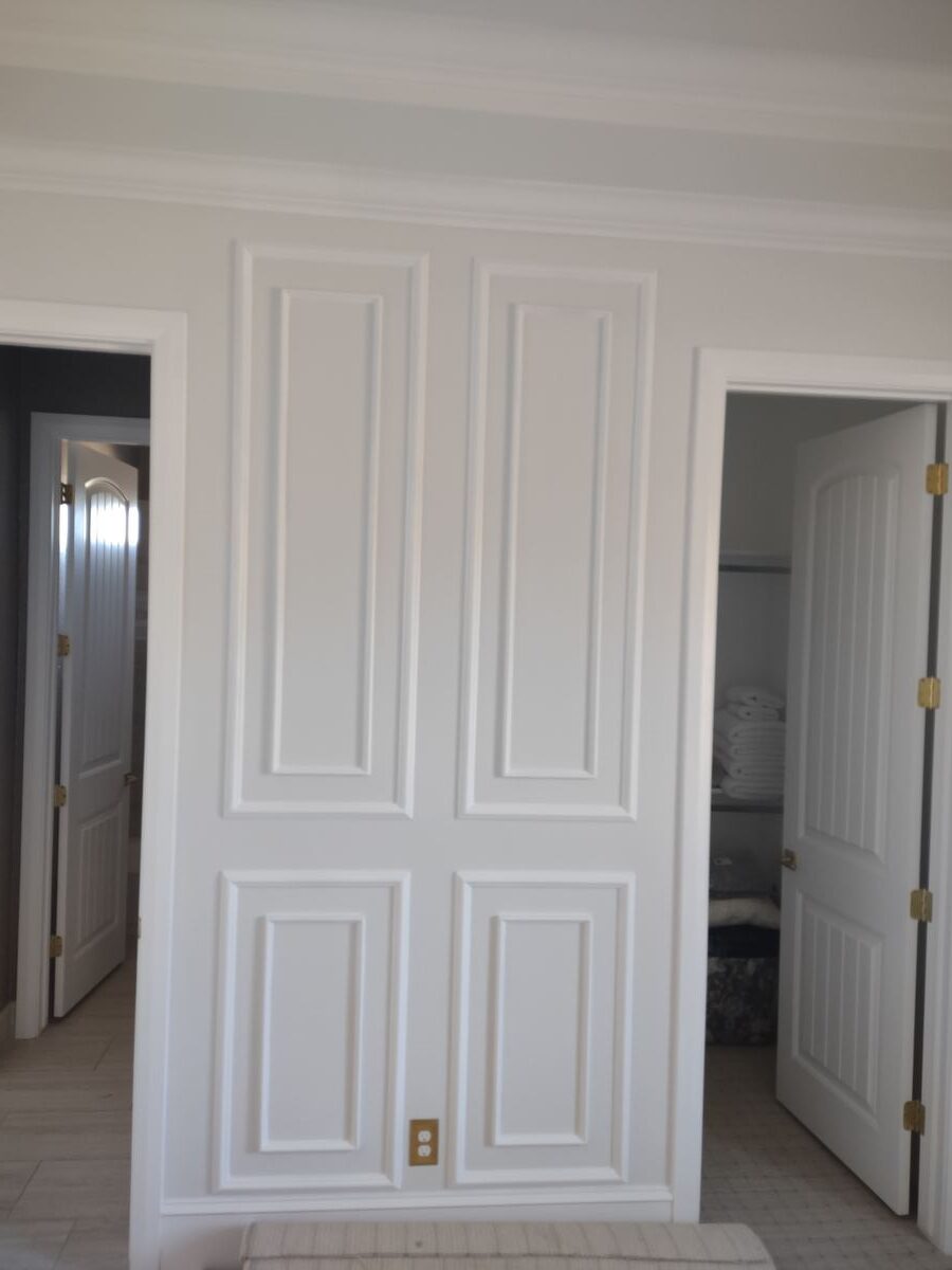 Interior custom feature wall by Heritage Crown and Millworks
